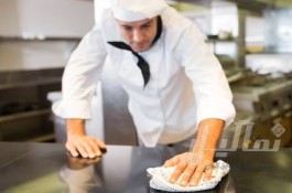 نیازمند نظافتچی