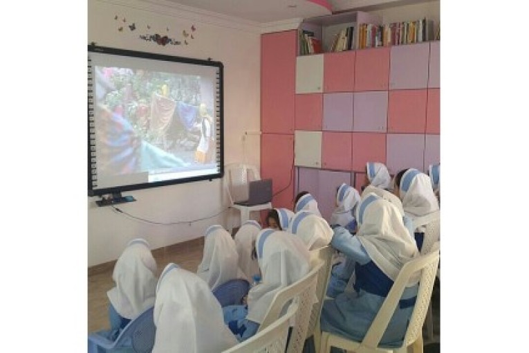 پیش دبستان  ودبستان  دخترانه