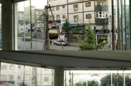 شیشه سکوریت و شیشه بالکنی مدل ترک